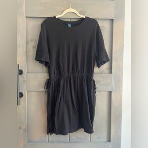 Old Navy black T Shirt dress 
Has draw stings on sides 
Cotton 
Size M